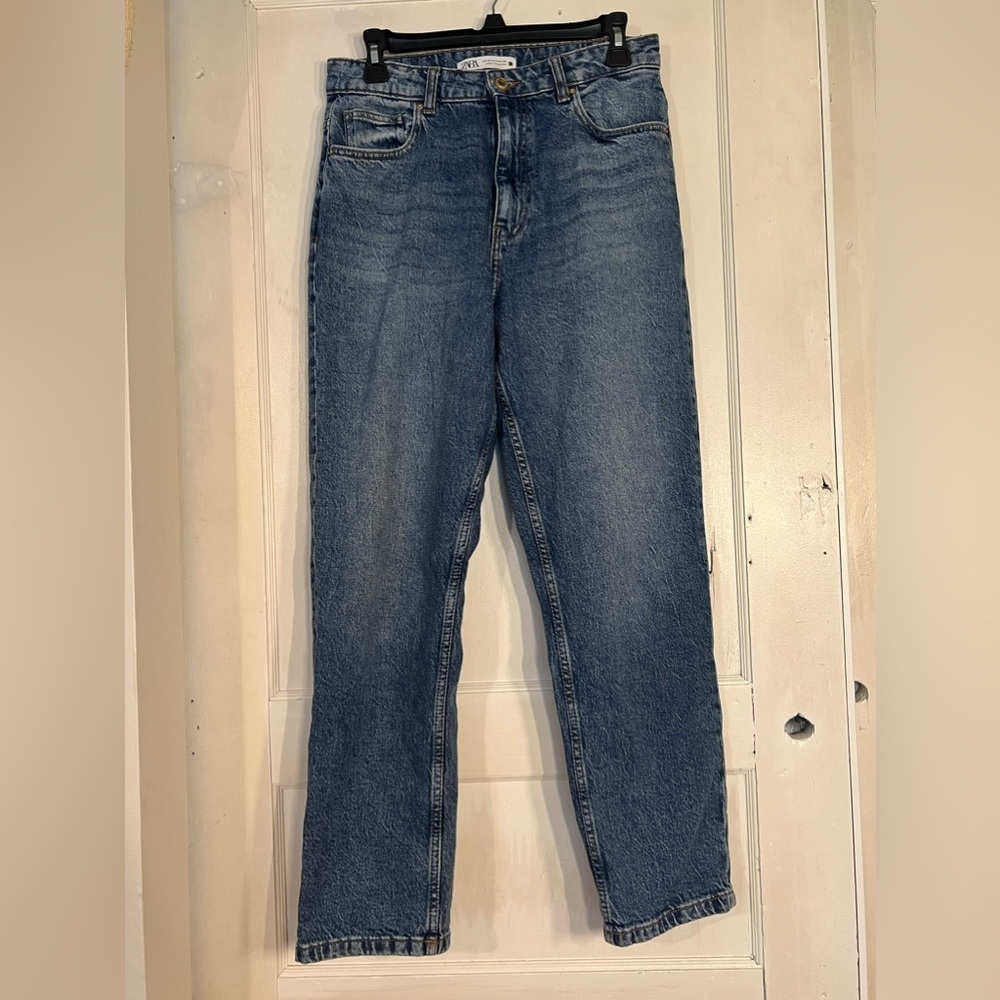 ZARA MOM JEANS BLUE SIZE 8 HI RISE STRAIGHT LEG